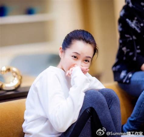 许晴金星秀首回应隐婚生女 网传女儿是侄女
