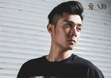 起底歌手周柏豪家境 他是周焯华的儿子吗